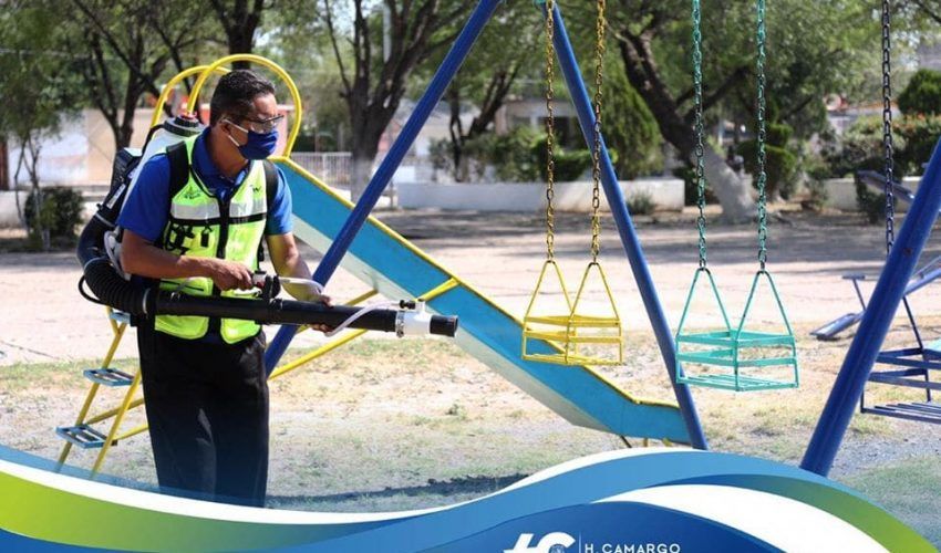 Sanitización de áreas de juegos, fachadas de comercios