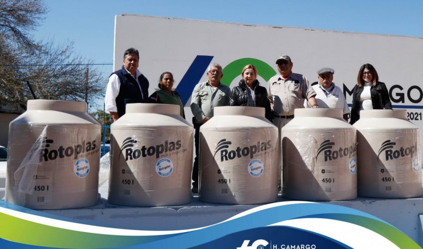 Entregan tinacos con subsidios de Bienestar Social Estatal